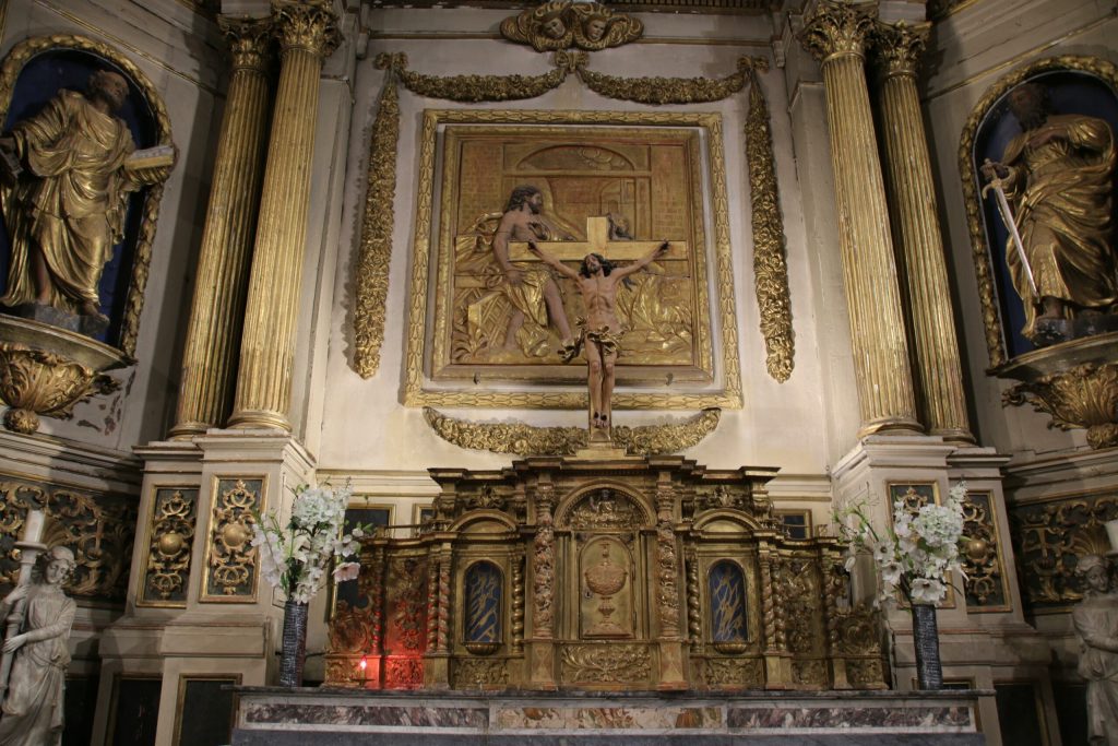 autel de l’église